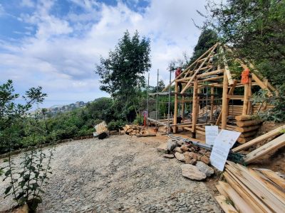 capanna svizzera al Parco di Villa Pallavicini, lavori in corso 
