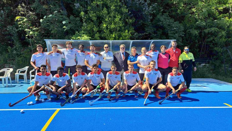 HOCKEY SU PRATO: NUOVE PANCHINE DELLO STADIO “GIORGIO ARNALDI”